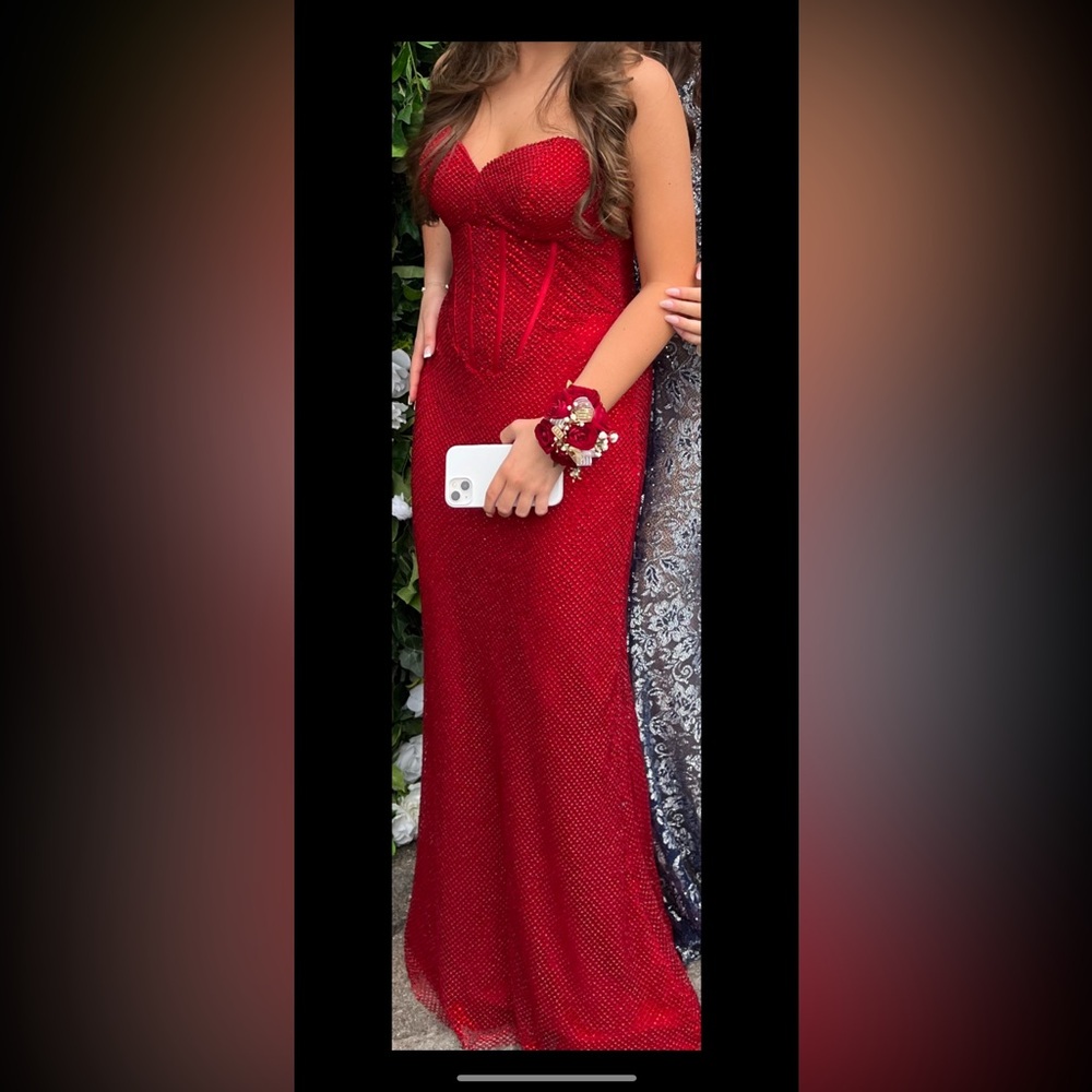 Portia & Scarlett Prom Dress